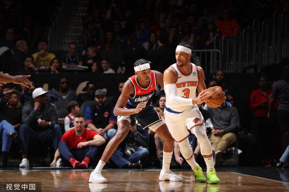 于其背后的 于其背后的